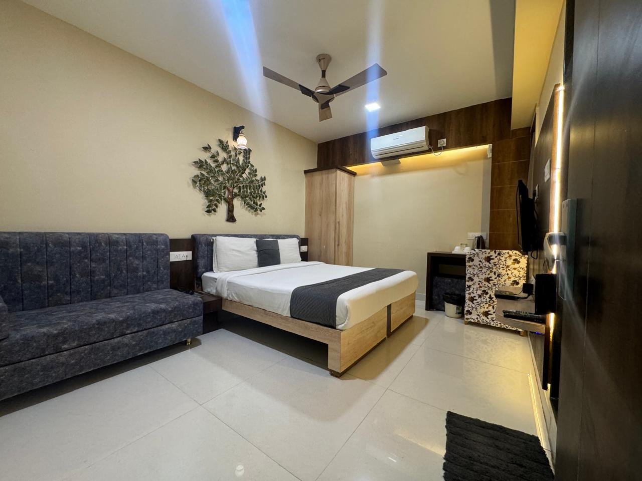 Welcome to Tripti Hotel
